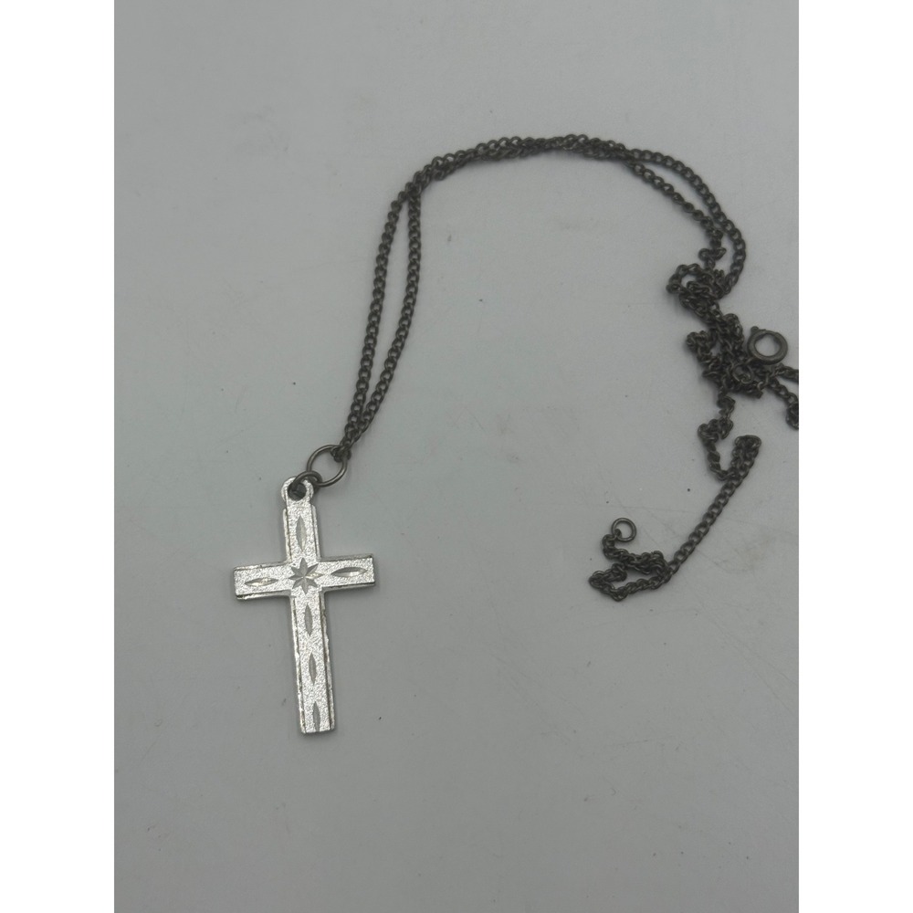 Vintage Silver Tone Engraved Starburst Cross Pendant Necklace Textured Religious